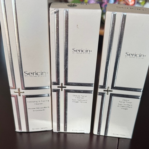 Deluxe Facial Skincare Set - Sericin